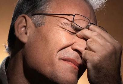 漸進多焦老花鏡眼鏡好不好，解決老花近視請佩戴多焦老花鏡